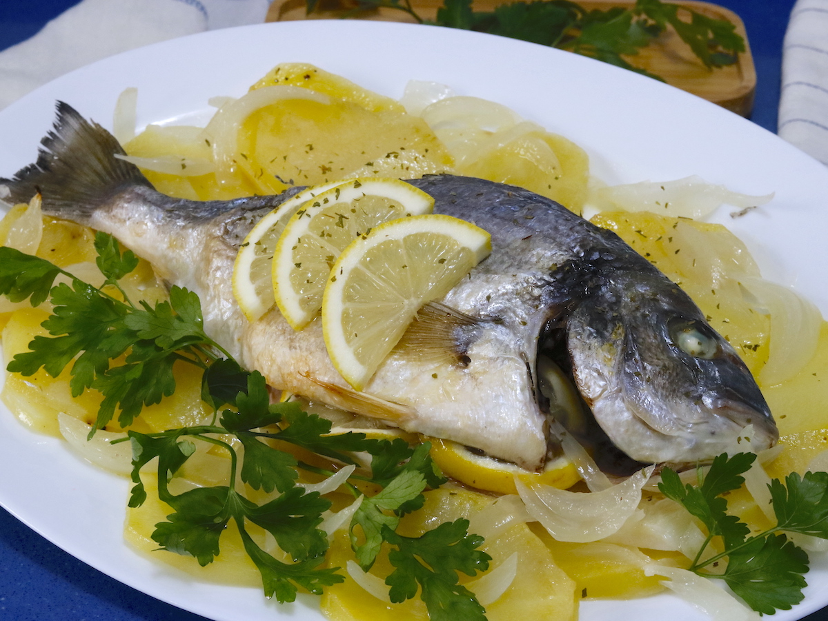 Dorada al Horno con Patatas